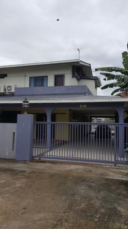 Ellis Lot 310 Villa Кучинг Екстериор снимка