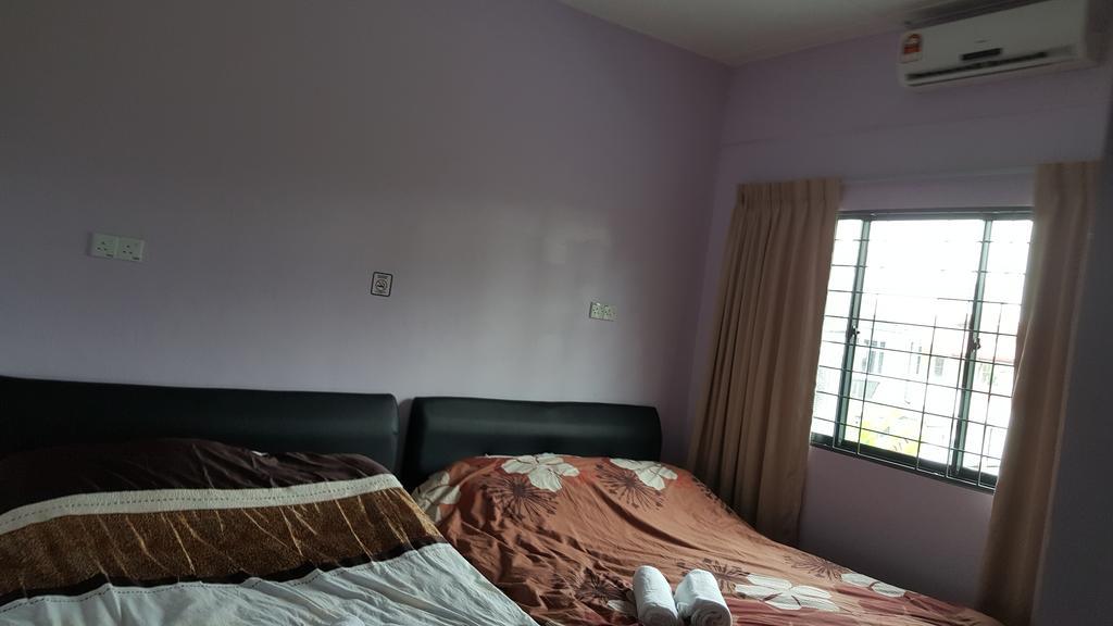Ellis Lot 310 Villa Кучинг Екстериор снимка
